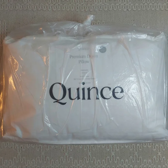 Quince Standard White Duck Down Premium Pillow (Medium)(P26)
